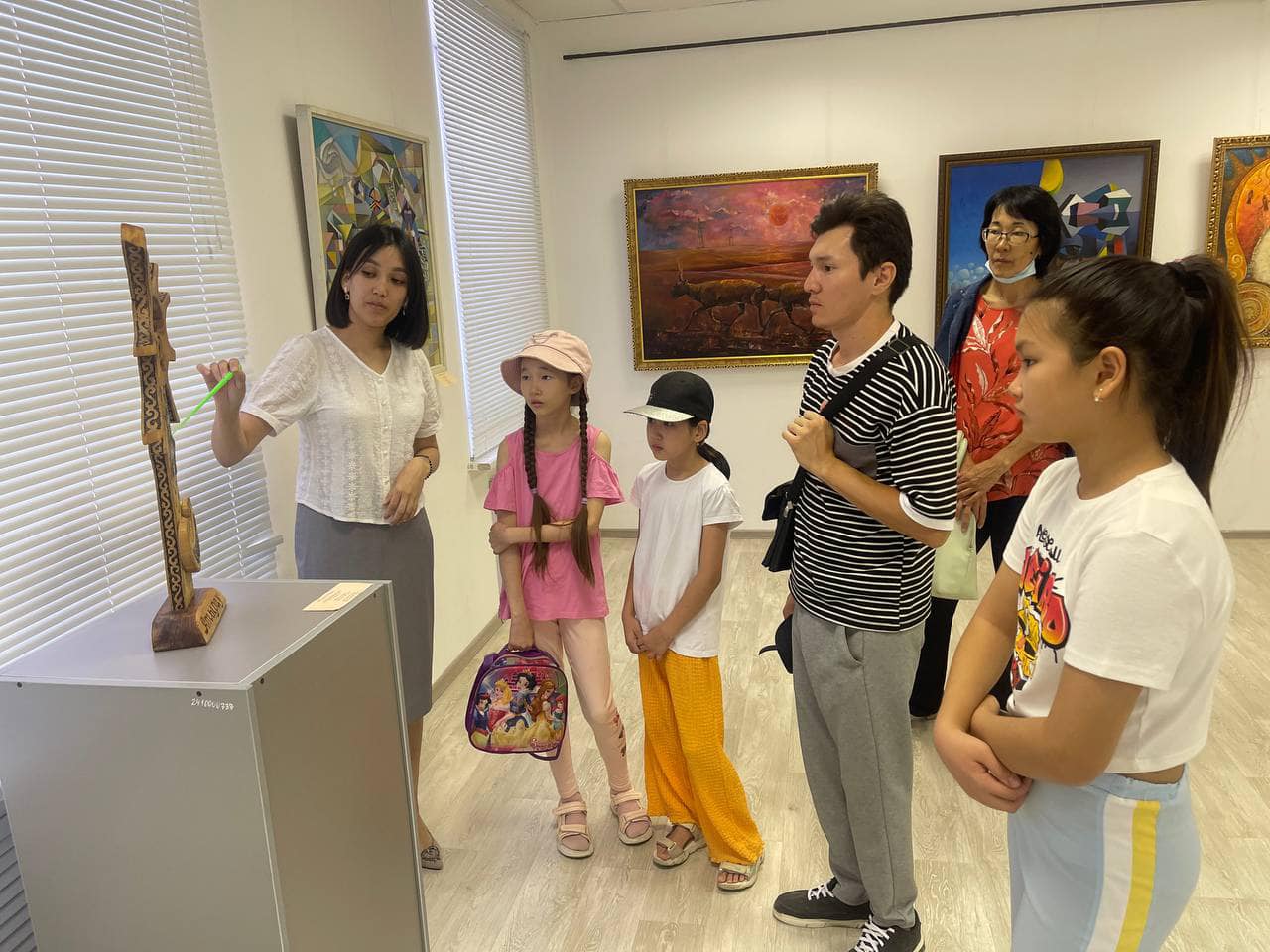 Состоялась выставка произведений музейного фонда «Мунайлы өлкем – Атырау»